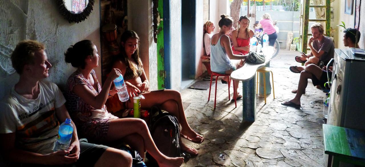 Gipsy Backpackers Vandrerhjem Gili Trawangan Eksteriør bilde